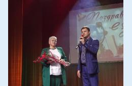 05.10.2021 Глава округа поздравил работников образования с профессиональным праздником  | Администрация муниципального округа город Партизанск Приморского края Официальный сайт